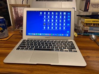 MacBook Air 11”