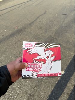 Pokemon TCG White Flare Elite Trainer Box