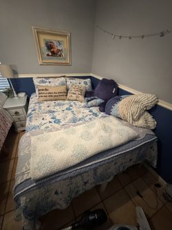 2 Queen Beds For Sale With Night Stand