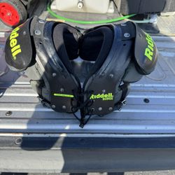 Riddell Small Shoulder Pads