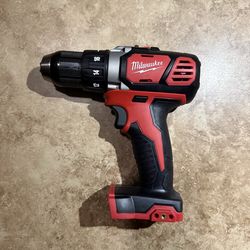 Milwaukee M18 18V Lithium-Ion Cordless 1/2 in. Drill Driver (Tool-Only)