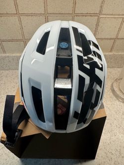 Brand New Leatt MTB Endurance 4.0 Helmet – Never Worn