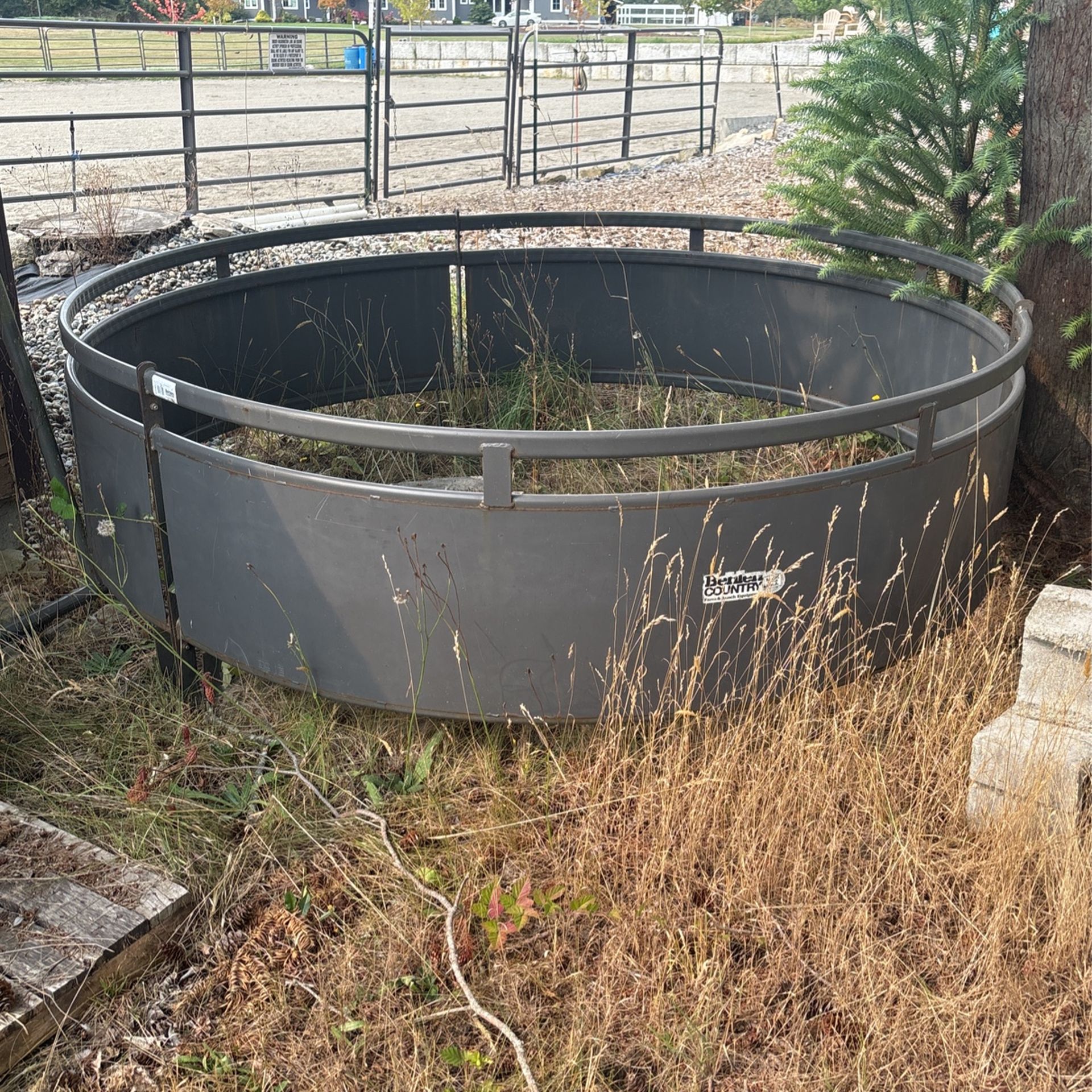 8ft Livestock Feeder