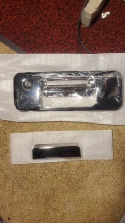 Tundra 2015-2020 liftgate handle cover