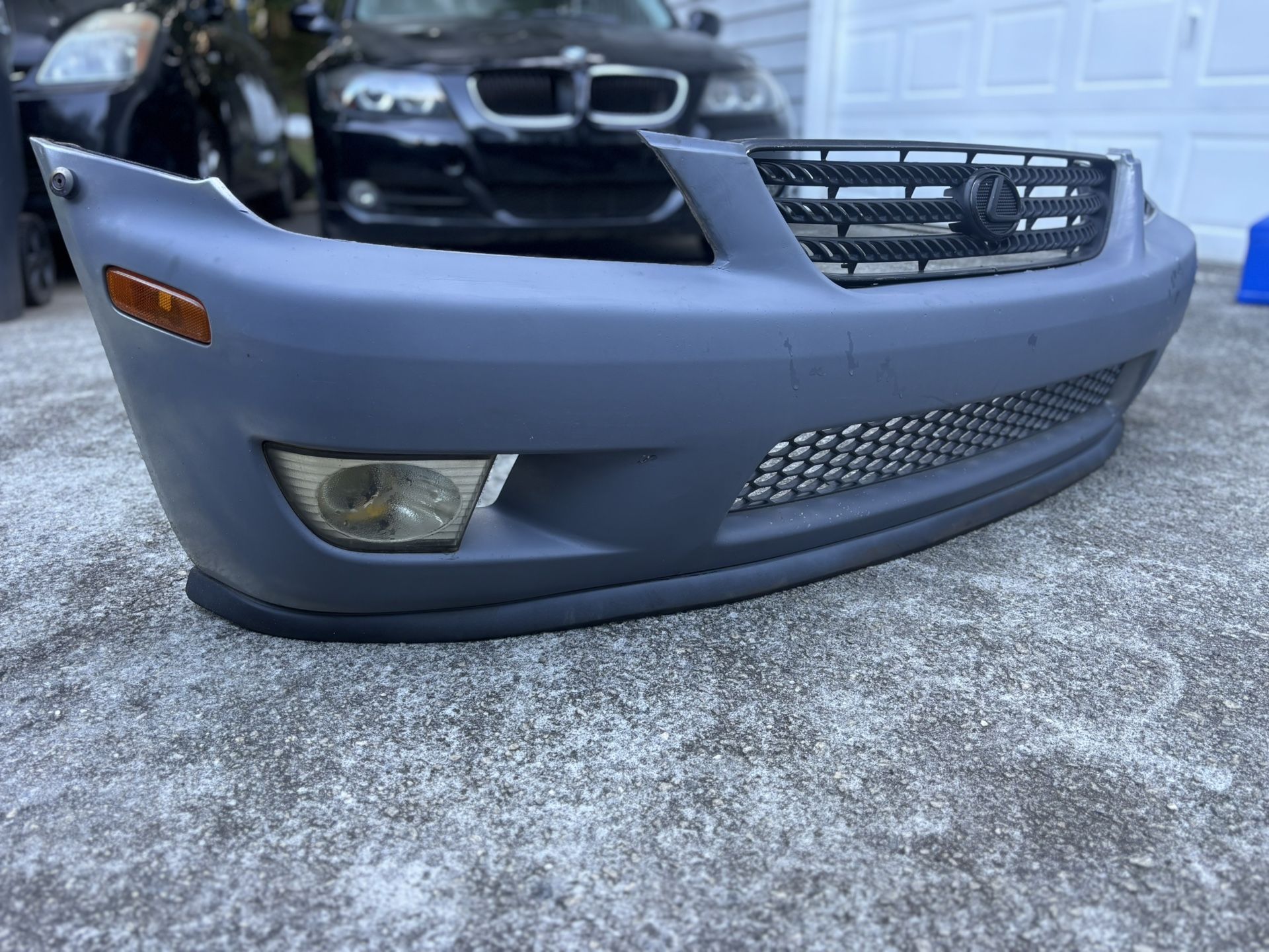 LEXUS IS300 Bumper Cover