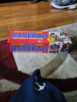 1988 Fleer Baseball Logo Stickers + Trading Cards