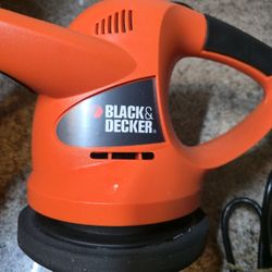 BLACK+DECKER 6" Buffer Polisher, Orbital Car Polisher with Wool and Foam Bonnets (WP900)