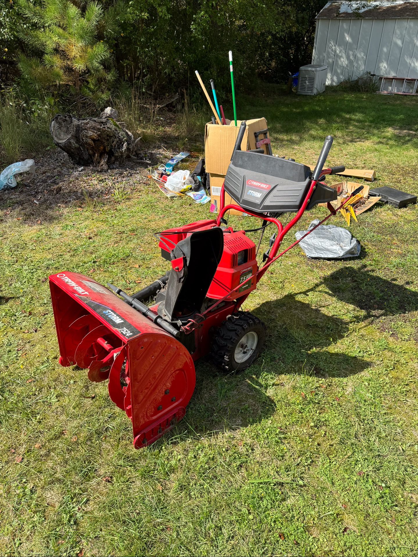 Troy-bilt Storm 7524 Snow blower / thrower - $250 obo