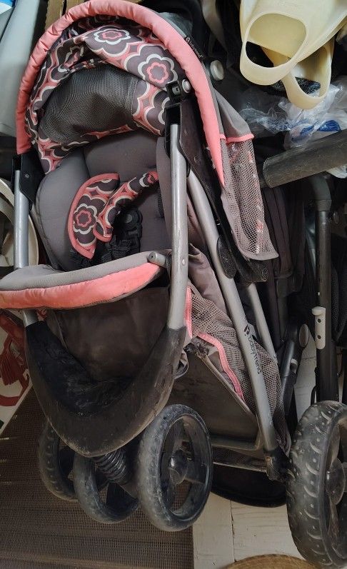 Stroller Located In South Tucson
