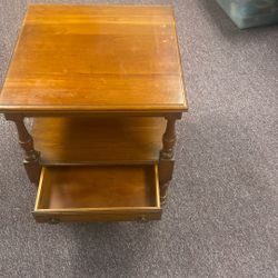 Side Table / Lamp Table