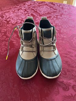 Sorel Waterproof Boots. Size 8