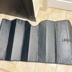 XL Windshield Sun shade