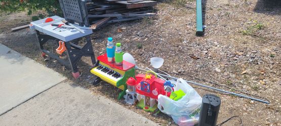 FREE curbside