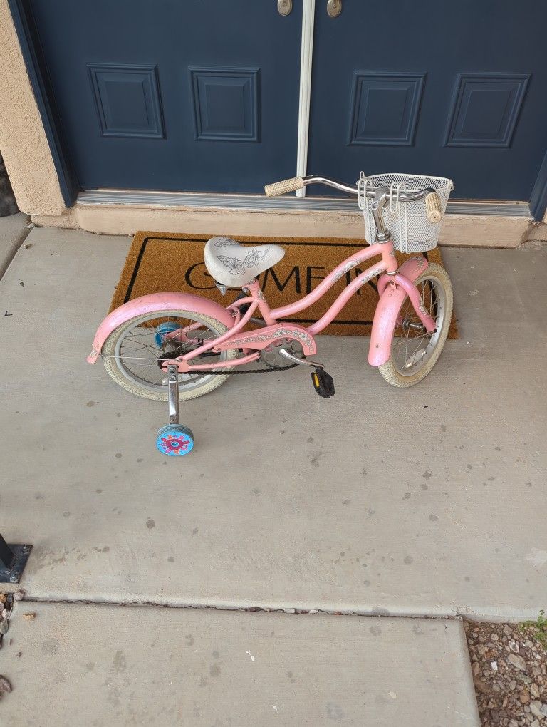 Girls Pink Schwinn Electra Bike