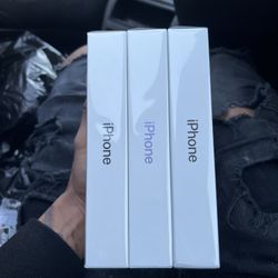 Brand 3 new IPhone 11 never Used 