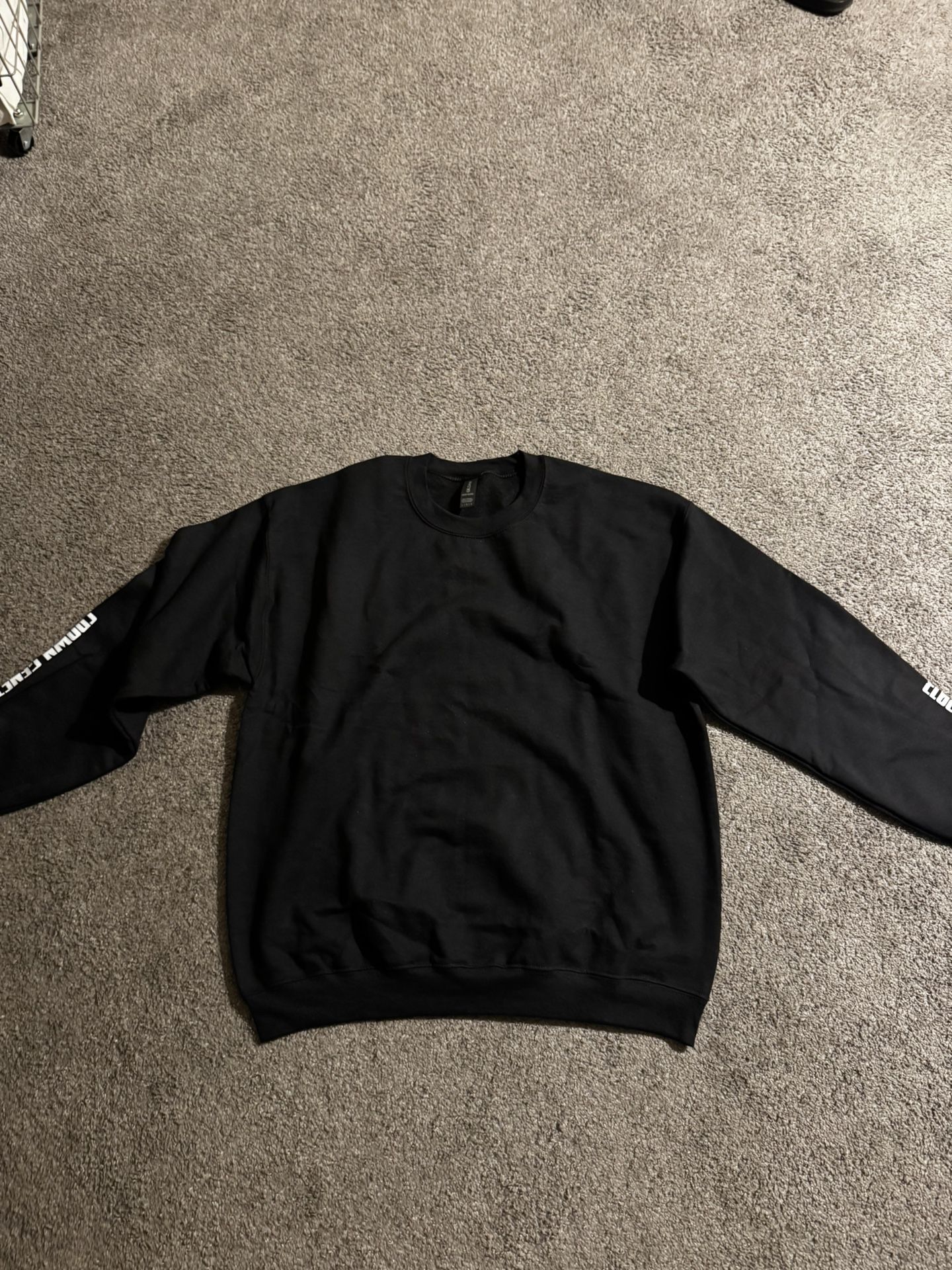 Hoodies & Crewneck!