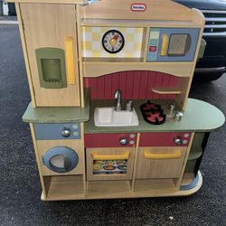 Play Kitchen 