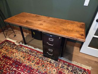 Desk table