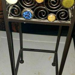 Iron little table.    7 1/2  X  17 