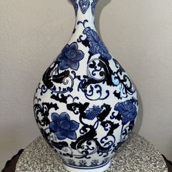 Beautiful ceramic white & cobalt blue, 14 High X 10 Wide Brand New