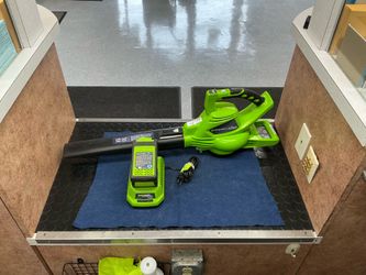 Greenworks 40V Cordless Blower (24322)