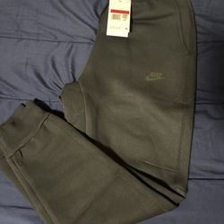 Nike Tech  Sweats