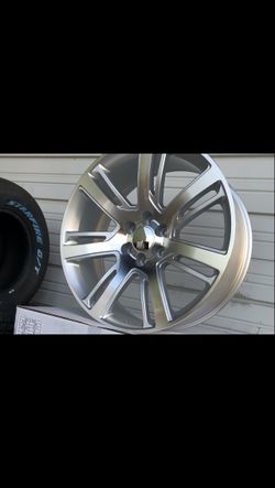 24/10❗️6 lugs❗️4 NeW WHEELS❗️2 years warranty❗️TireS= 305 35 24 💫295 35 24❗️275 30 24✨BIG SALE❗️2 years warranty