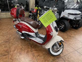 Vespa Style 150cc Scooters! Black Friday $1499