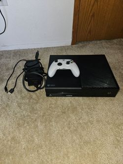 Xbox one and controller