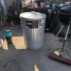 Behrens Metalware Trash Can 