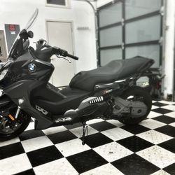 BMW C650 Sport (Moped)