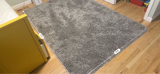 Gray Shag Area Rug 5’4” x 7’7” – Excellent Condition