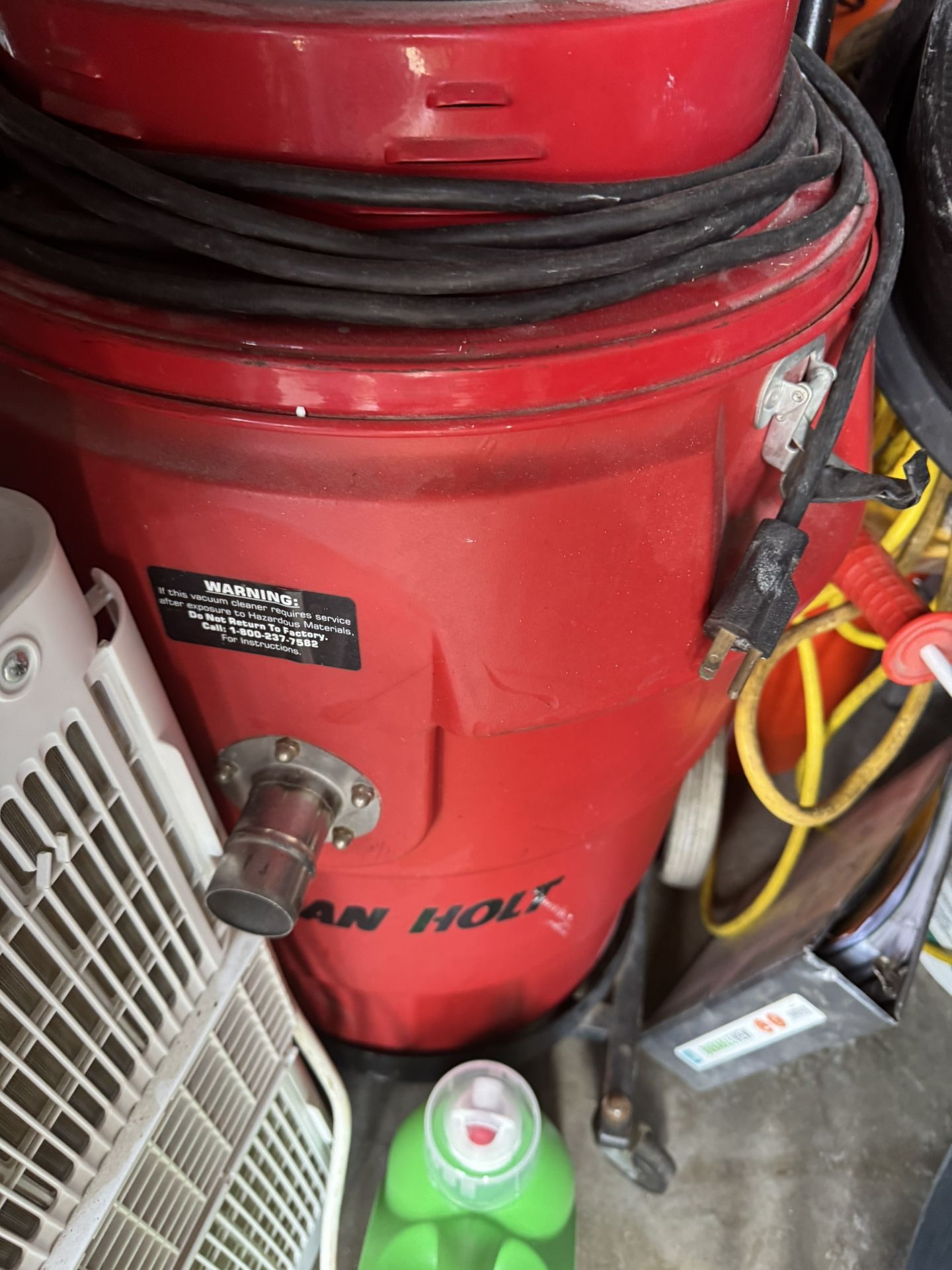 Pull Man Holt Carpet Vaccum