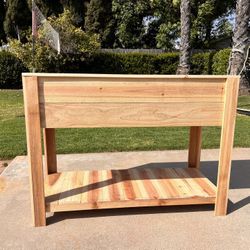 🌿 Raised Cedar Planter Box –Handcrafted & Durable