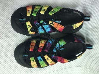 Keen women’s Newport retro tie-dye multicolored Rainbow sandals SZ 6 Waterproof