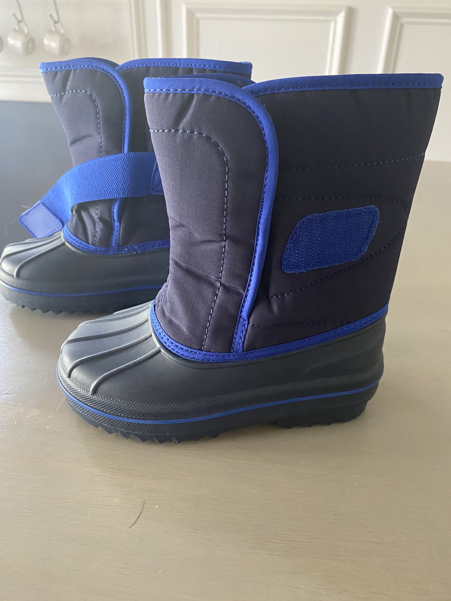 Toddler Snow Boots SZ 9