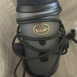 Blue Yeti Stereo Microphone 