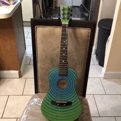 Vintage First Act Discovery Guitar Comes with Beautiful Zipper Blue bag 