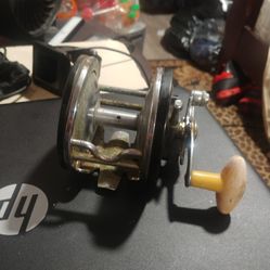 Fishing Reel