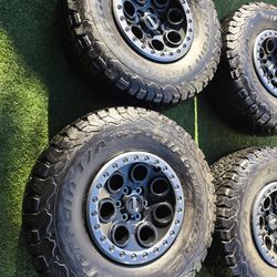 4 2025 FORD RAPTOR WHEELS&TIRES 37-12-50R17