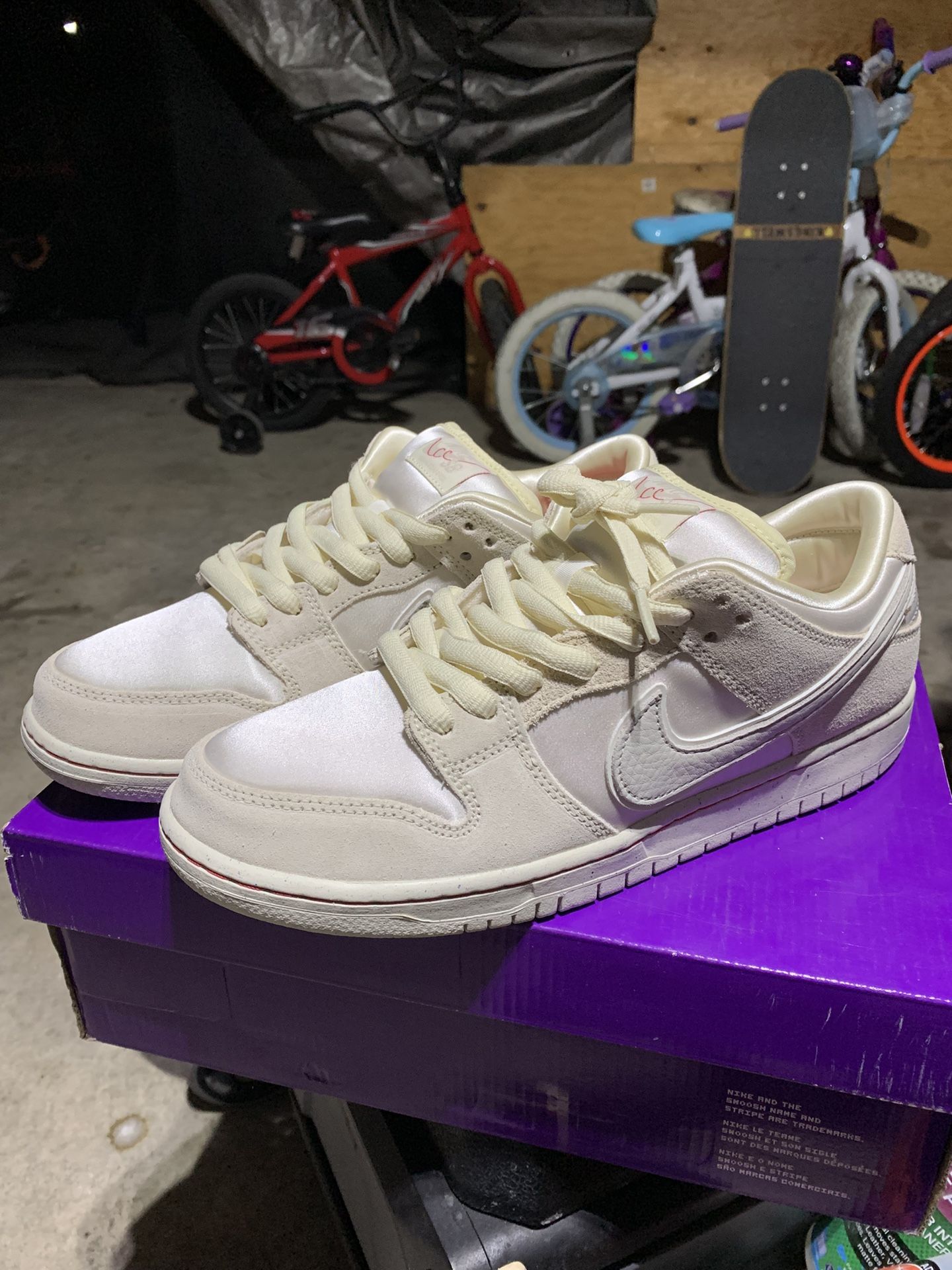 Nike Sb City Of Love Light Bone size 9.5