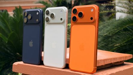 📱 Apple iPhone 17 Pro 6.3 inch (Brand New, Unlocked) – $1 to Take It Home Today! Save Big Instantly with Full 1-Year Apple Warranty 🔥