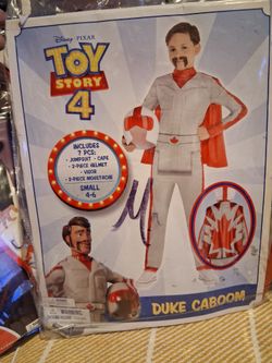 Duke caboose costume.