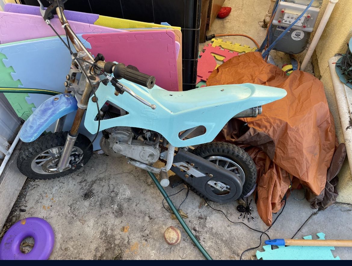 50 cc Chinese Dirt Bike 2 Stroke