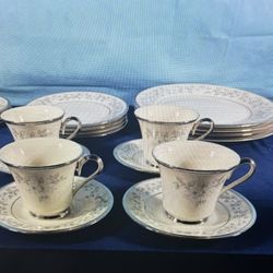 Beautiful Lenox Edison Collectible Set