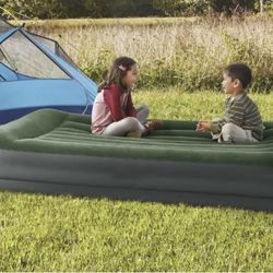 Ozark Trail Tritech Airbed Full 14 Inch With In & Out Pump