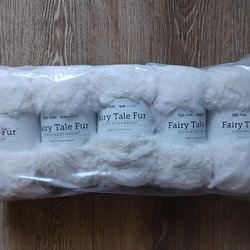 Knit Picks Fairy Tale Fur - Eisbar