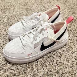 WOMEN'S NIKE COURT VISION ALTA