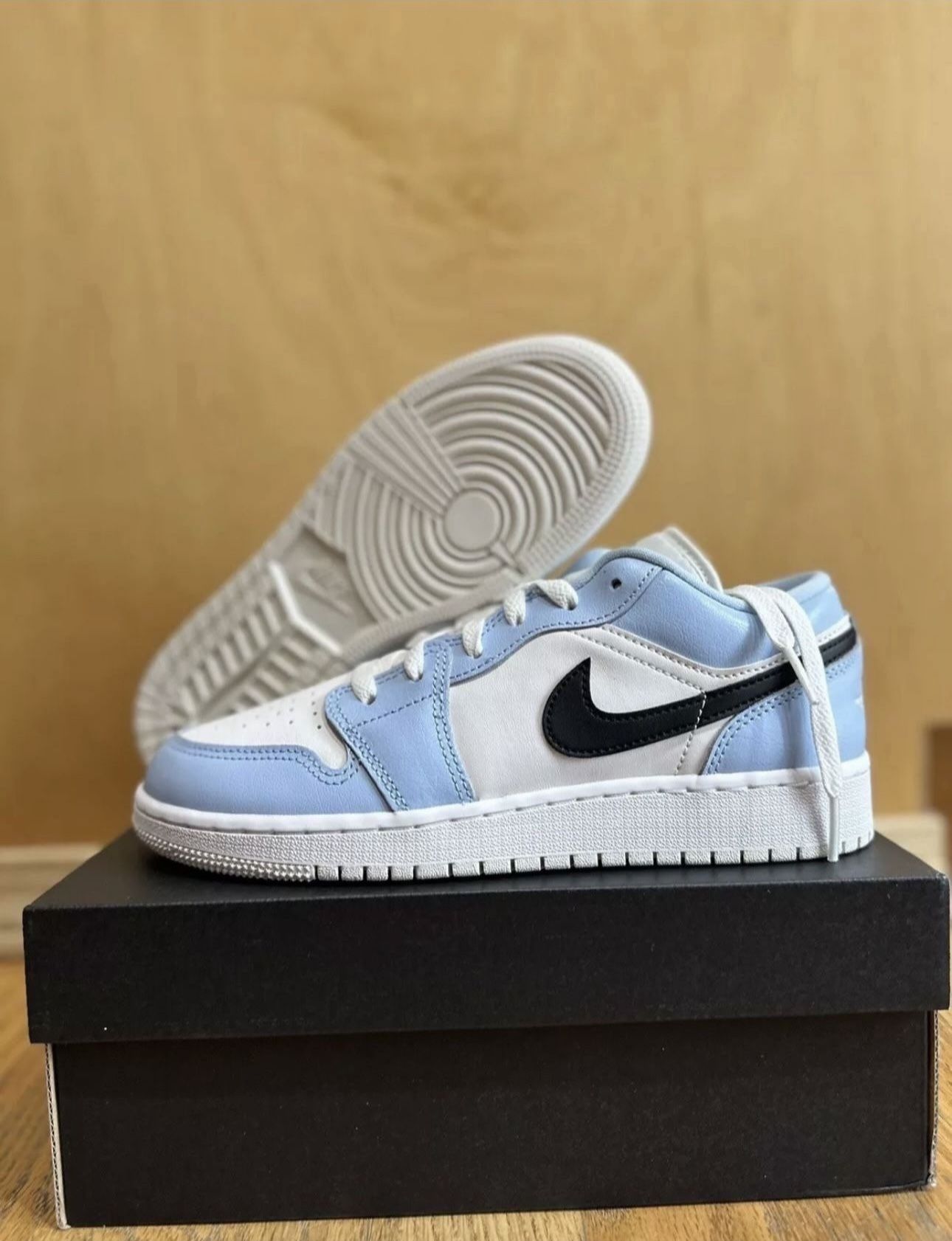 Nike Air Jordan 1 Low Ice Blue Sail White GS Sz 5.5Y 554723-401 Brand New