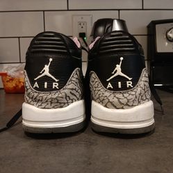 Jordan 3 Prowls